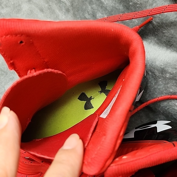 Under Armour Men's Football Cleats - Picture 12 of 13